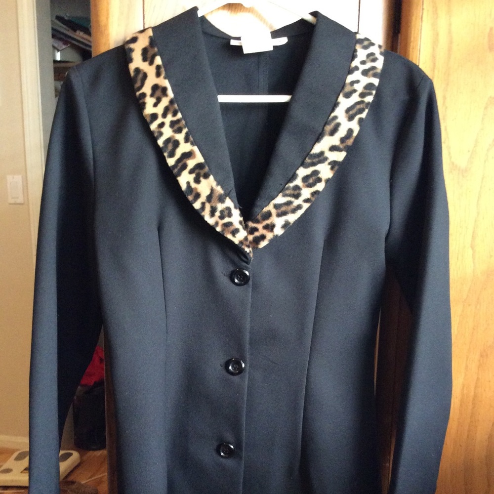 Black Dress Jacket with Leopard Fur Collar